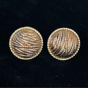Vintage Ellen Designs Clip-on Dome Earrings EUC